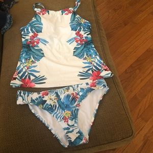 Floral tankini